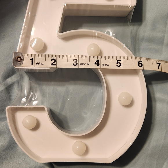 NWOT Battery operated decorative number 5 light - Picture 5 of 6